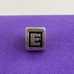 💛 Pandora Sterling Silver Letter E Charm